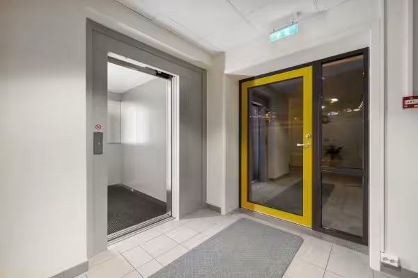 Touchless Door Entry Systems Improve Office Hygiene