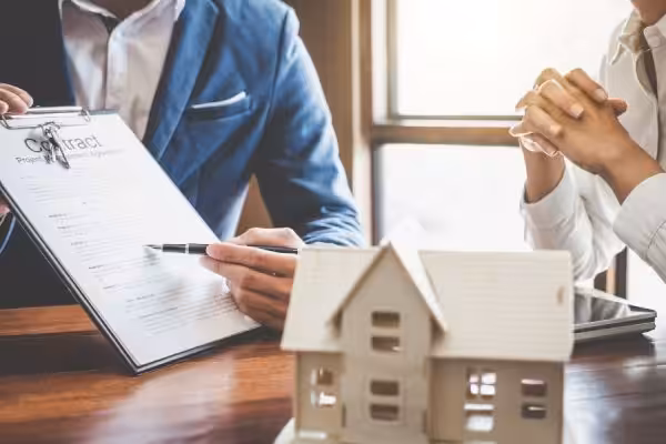 Benefits of hiring real estate agency to buy and sell